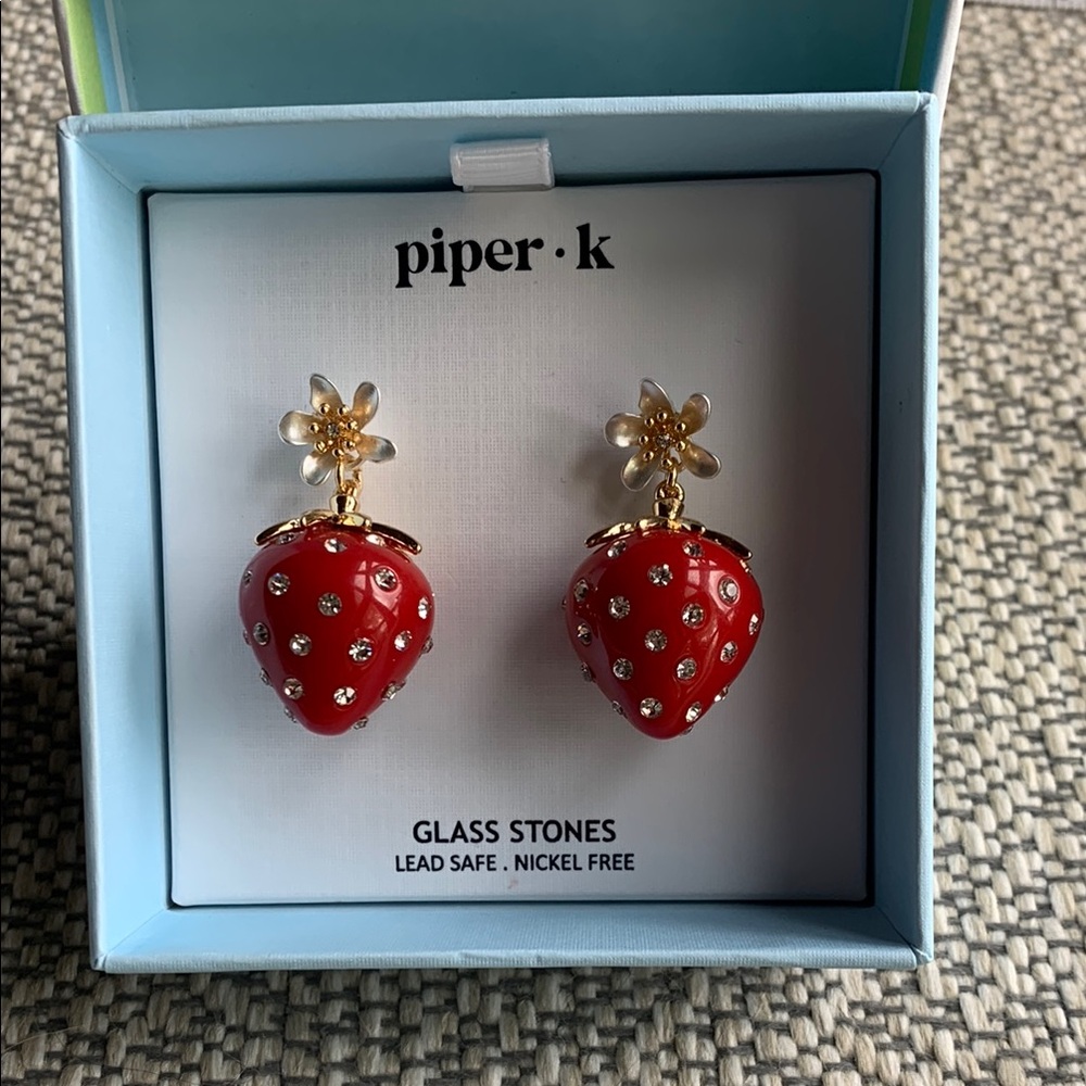 Piper k strawberry dangle earrings NWT